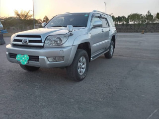 toyota-surf-2004