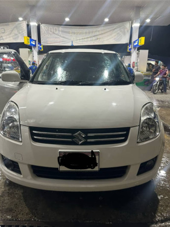 suzuki-swift-dlx-13-automatic-big-4