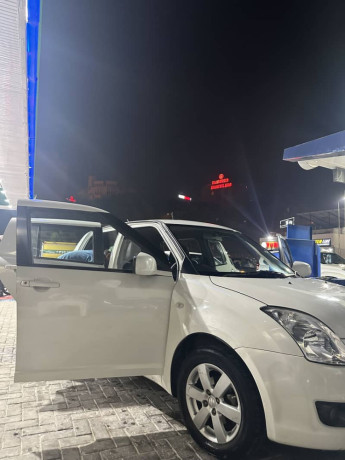 suzuki-swift-dlx-13-automatic-big-1