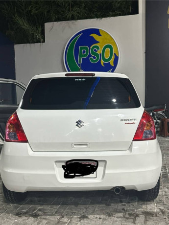 suzuki-swift-dlx-13-automatic-big-0
