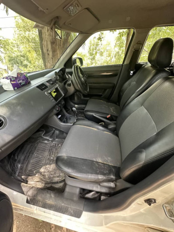 suzuki-swift-dlx-13-automatic-big-11