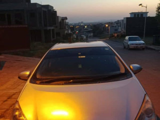 toyota-aqua-g-grade-push-start-urgent-sale
