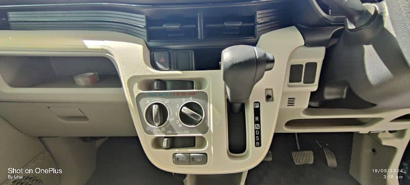 daihatsu-move-2021-import-2024-low-mileage-big-11