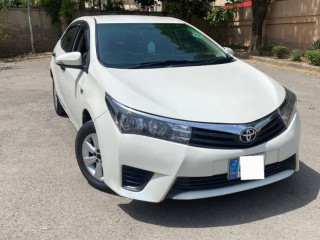 toyota-corolla-altis-16-2014-white-excellent-condition