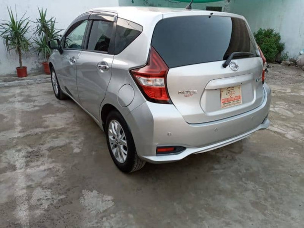 nissan-note-e-power-2019-big-10