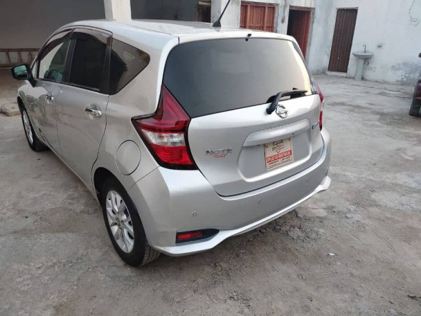 nissan-note-e-power-2019-big-5
