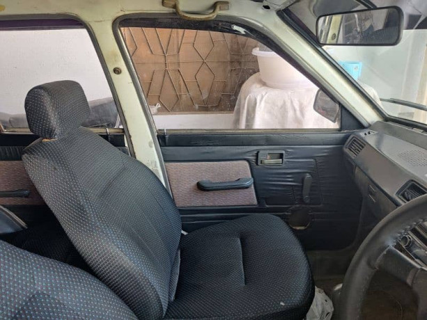 suzuki-mehran-1994-big-5