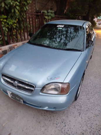 suzuki-baleno-2005-big-4