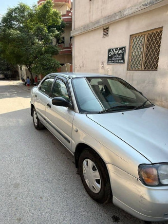 suzuki-baleno-2004-big-3