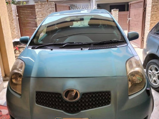 toyota-vitz-2005