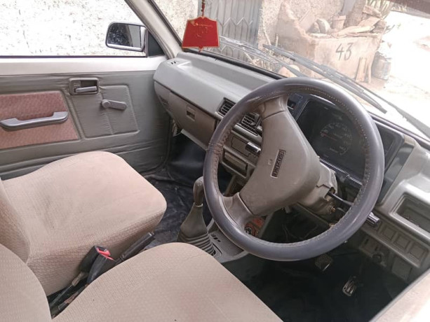 suzuki-mehran-vxr-2008-big-1
