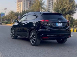 honda-vezel-rs-sensing-2016