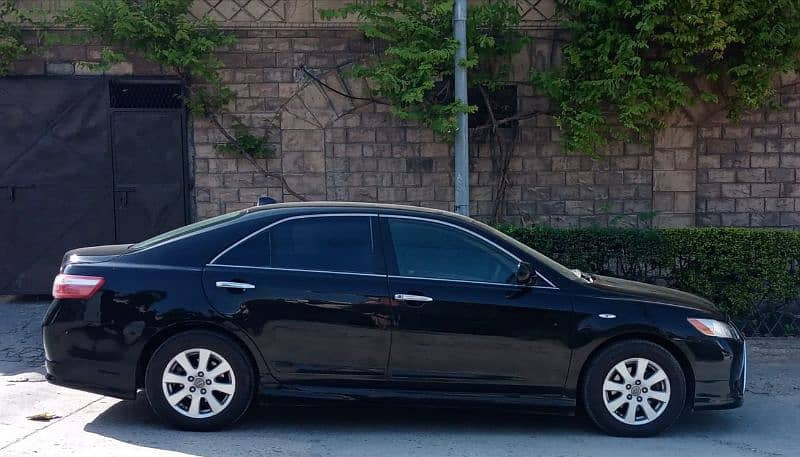 toyota-camry-2006-model-fully-loaded-and-less-driven-big-18