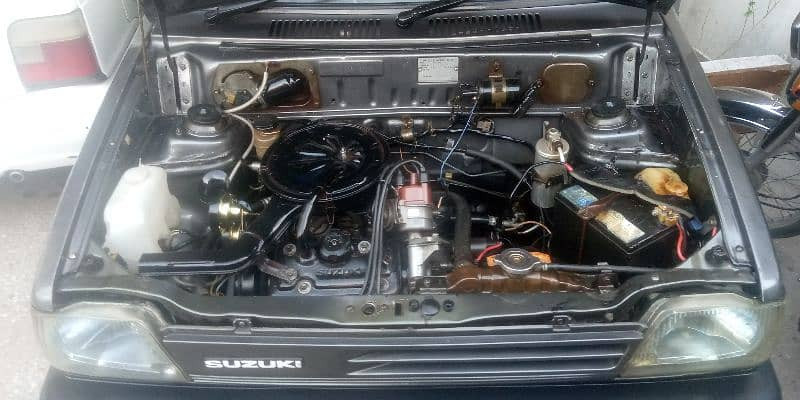 suzuki-mehran-vxr-2000-model-total-genuine-big-9