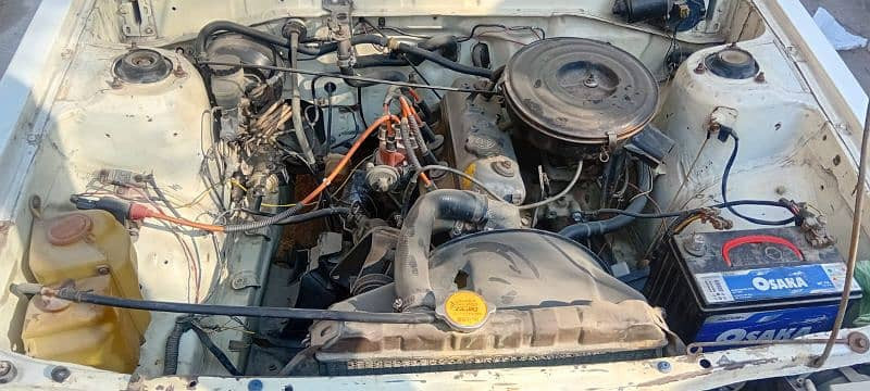 toyota-corolla-1982-big-7