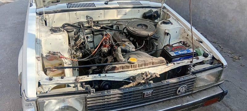 toyota-corolla-1982-big-8