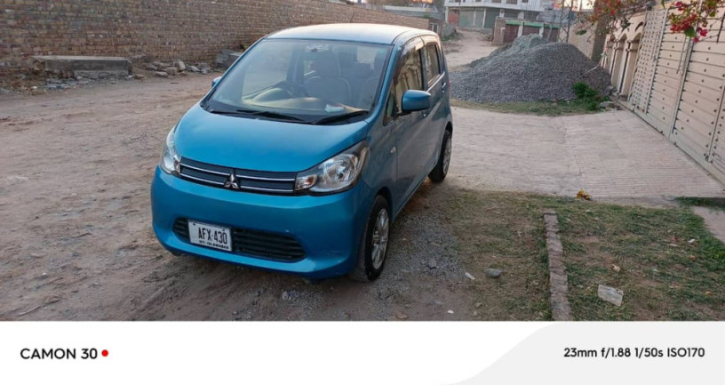 mitsubishi-ek-wagon-2014-big-4