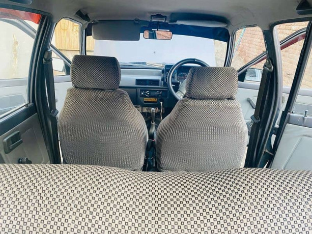 suzuki-mehran-vx-2017-big-11