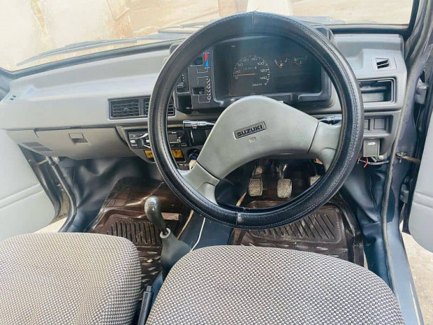 suzuki-mehran-vx-2017-big-10