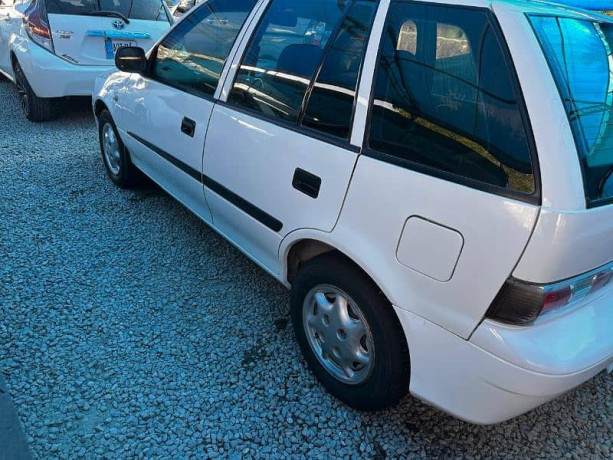 suzuki-cultus-2011-big-1