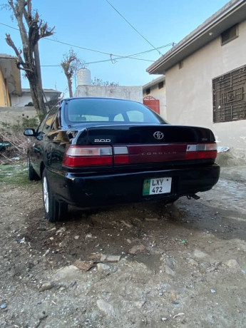 toyota-corolla-20-d-2001-big-1