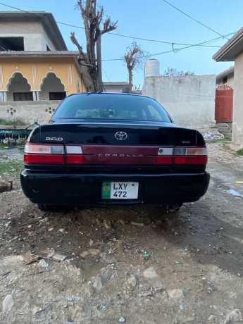 toyota-corolla-20-d-2001-big-4