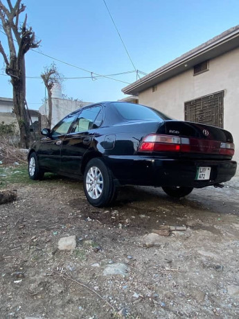toyota-corolla-20-d-2001-big-3
