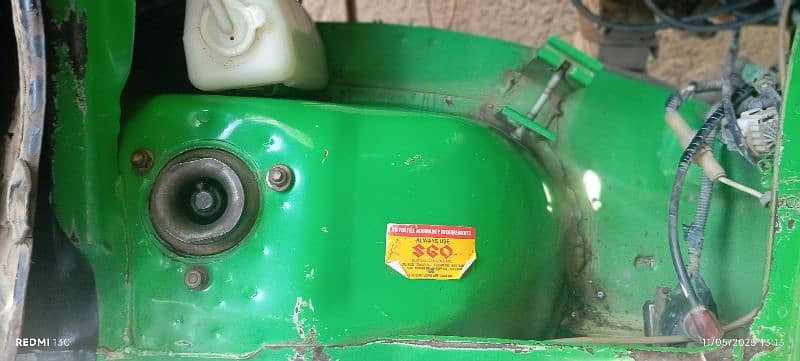 suzuki-bolan-2015-punjab-green-scheme-big-14