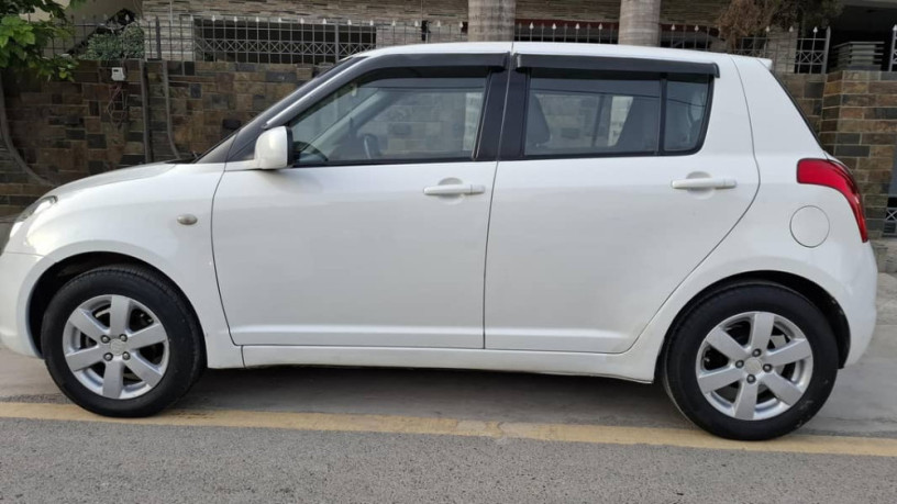 suzuki-swift-dlx-13-big-2