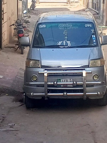 suzuki-apv-2007-big-9