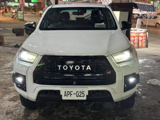 toyota-hilux-revo-v-automatic-28-2022