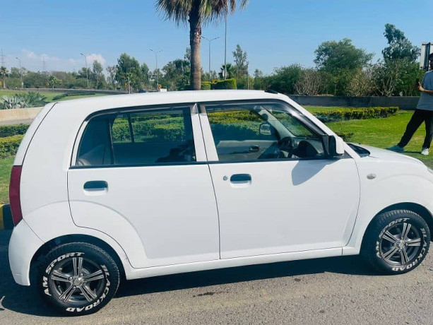 suzuki-alto-2012-big-1