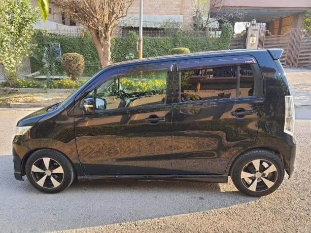 suzuki-wagon-r-stingray-2010-big-3