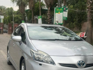 toyota-prius-2011