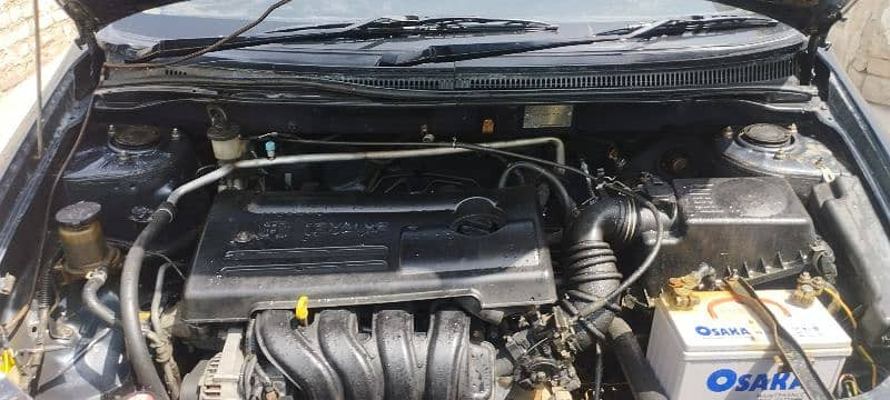toyota-corolla-altis-2004-big-8