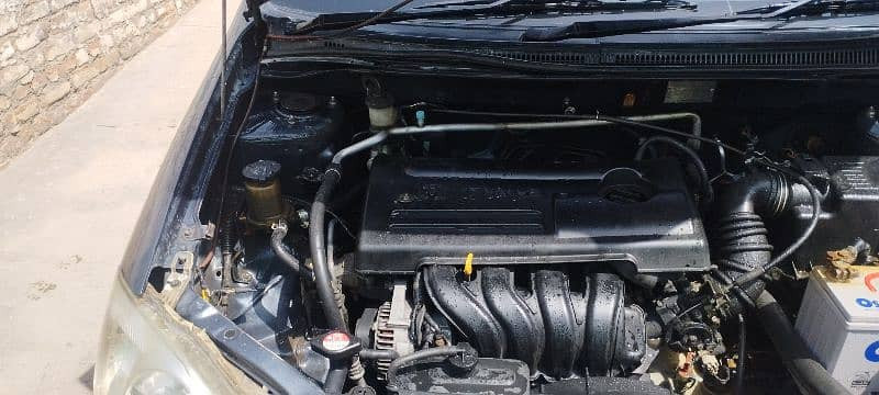 toyota-corolla-altis-2004-big-9