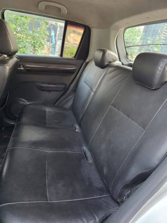 suzuki-swift-2012-automatic-dlx-13-big-15