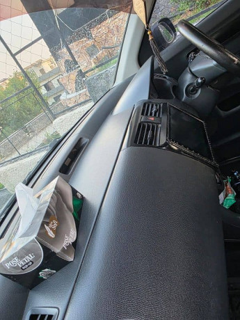 suzuki-swift-2012-automatic-dlx-13-big-8