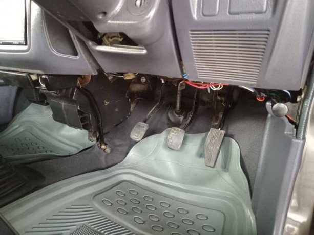 daihatsu-cuore-2007-original-condition-big-11