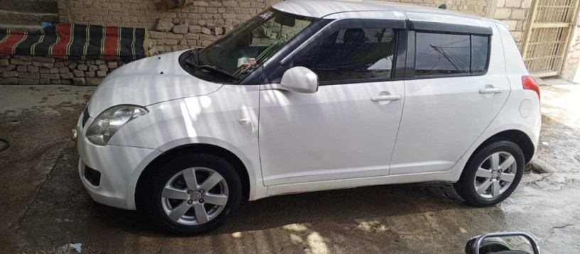 suzuki-swift-2013-big-3