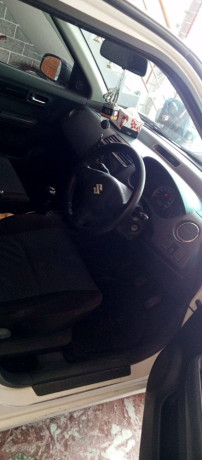 suzuki-swift-2013-big-6