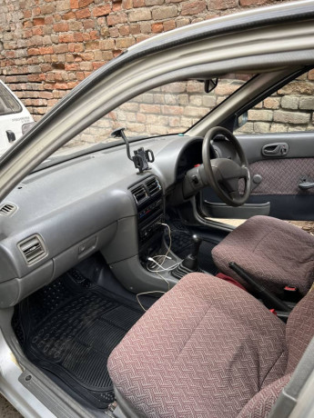 suzuki-cultus-2005-vxr-big-14