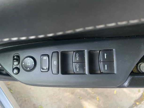 honda-civic-oriel-18-i-vtec-cvt-2017-big-11