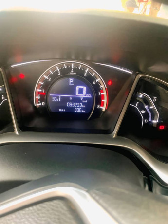 honda-civic-oriel-18-i-vtec-cvt-2017-big-9