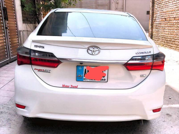 toyota-corolla-gli-13-automatic-2019-big-1