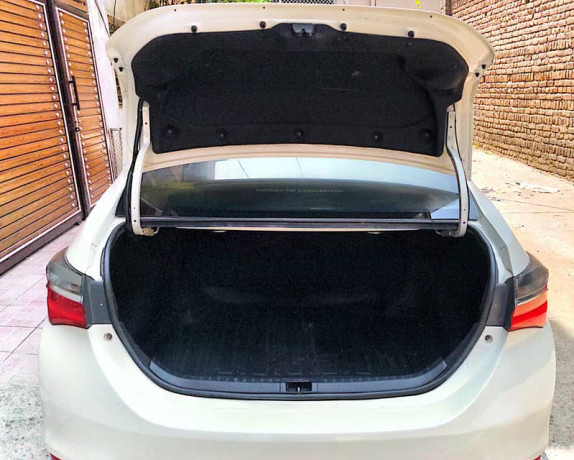 toyota-corolla-gli-13-automatic-2019-big-8