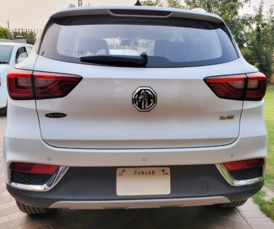 mg-zs-15-petrol-2021-total-genion-big-5