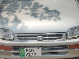 daihatsu-cuore-2001