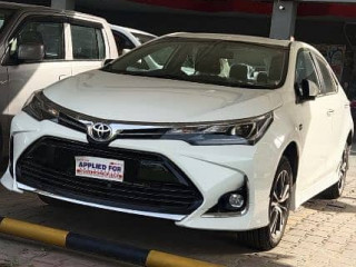 toyota-altis-grande-2021