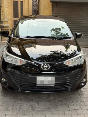toyota-yaris-2020-15-big-0